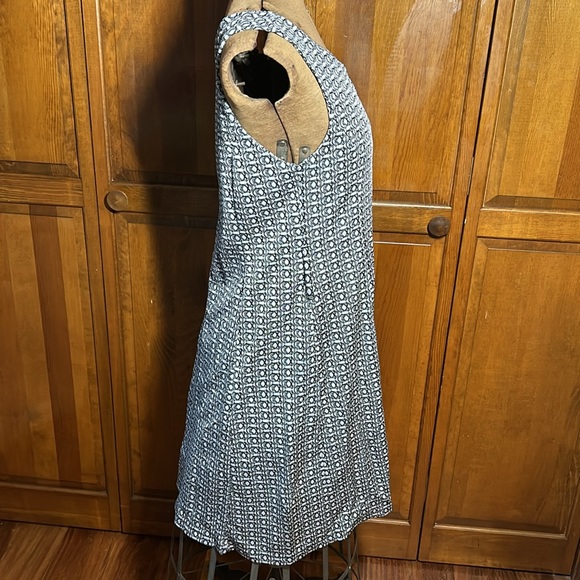 Elegant gray and black monogram design midi dress (Dress only—belt separate) - Picture 6 of 9